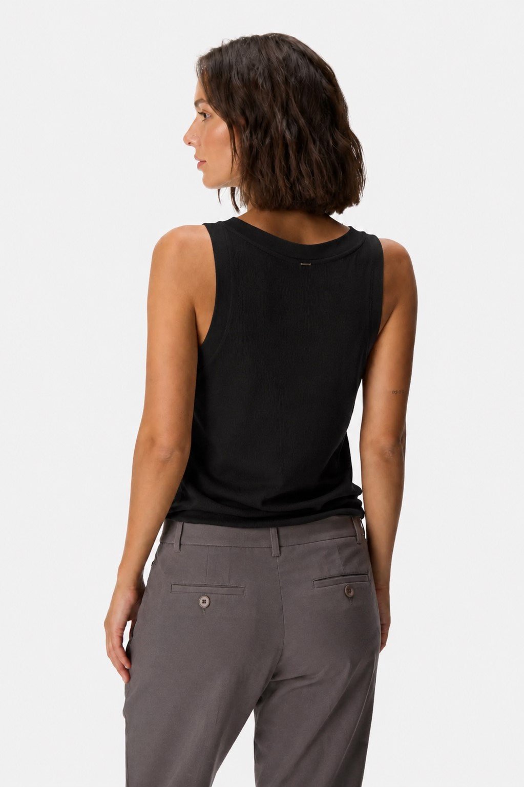 MUSCULOSA DE MORLEY ESCOTE EN V ENVIVADA - Imagen 4